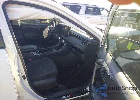 2021 Toyota Rav4 Le z USA, uszkodzony, nr VIN 2T3F1RFV6MC246326